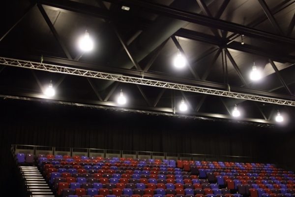 Theater 1 Groot